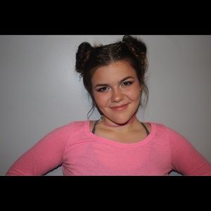 Meet your Posher, Ally